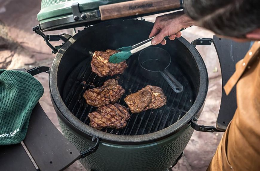 Сотейник чугунный с кисточкой Big Green Egg 117663 фото