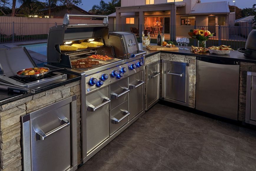 Вбудований газовий гриль Broil King Imperial S 690 BIC 997483 фото