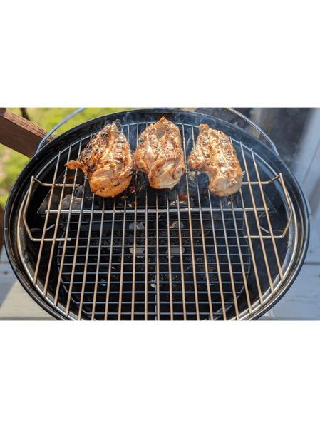 Корзина для копчения Slow &lsquo;N Sear Charcoal Basket для грилей 47 см SNS-BAS фото